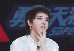 华晨宇娱乐圈爆料视频,揭秘明星幕后真相